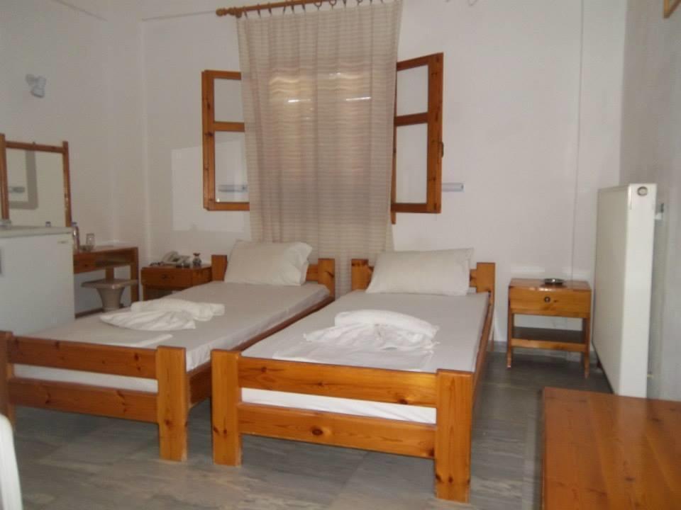 Knossos Hotel Kalamaki  Bagian luar foto